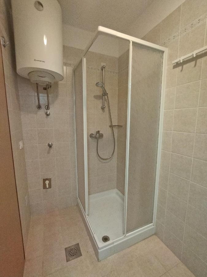 Apartment Suzie Q - Intermezzo With Sea View 라벡 외부 사진